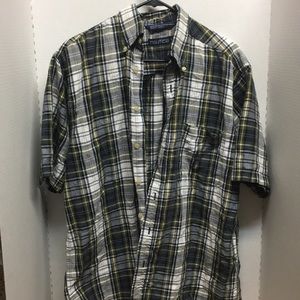 Short sleeve shirt